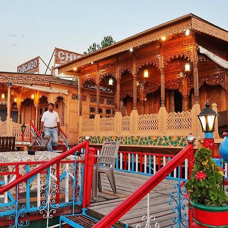Chicago Group Of Houseboats Hotel ศรีนาการ์ ภายนอก รูปภาพ