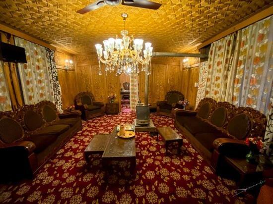 Chicago Group Of Houseboats Hotel ศรีนาการ์ ภายนอก รูปภาพ